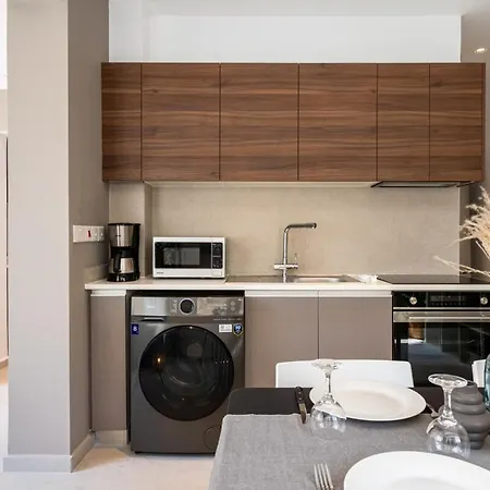 דירה Cloudwalk 1- Bedroom In לרנקה
